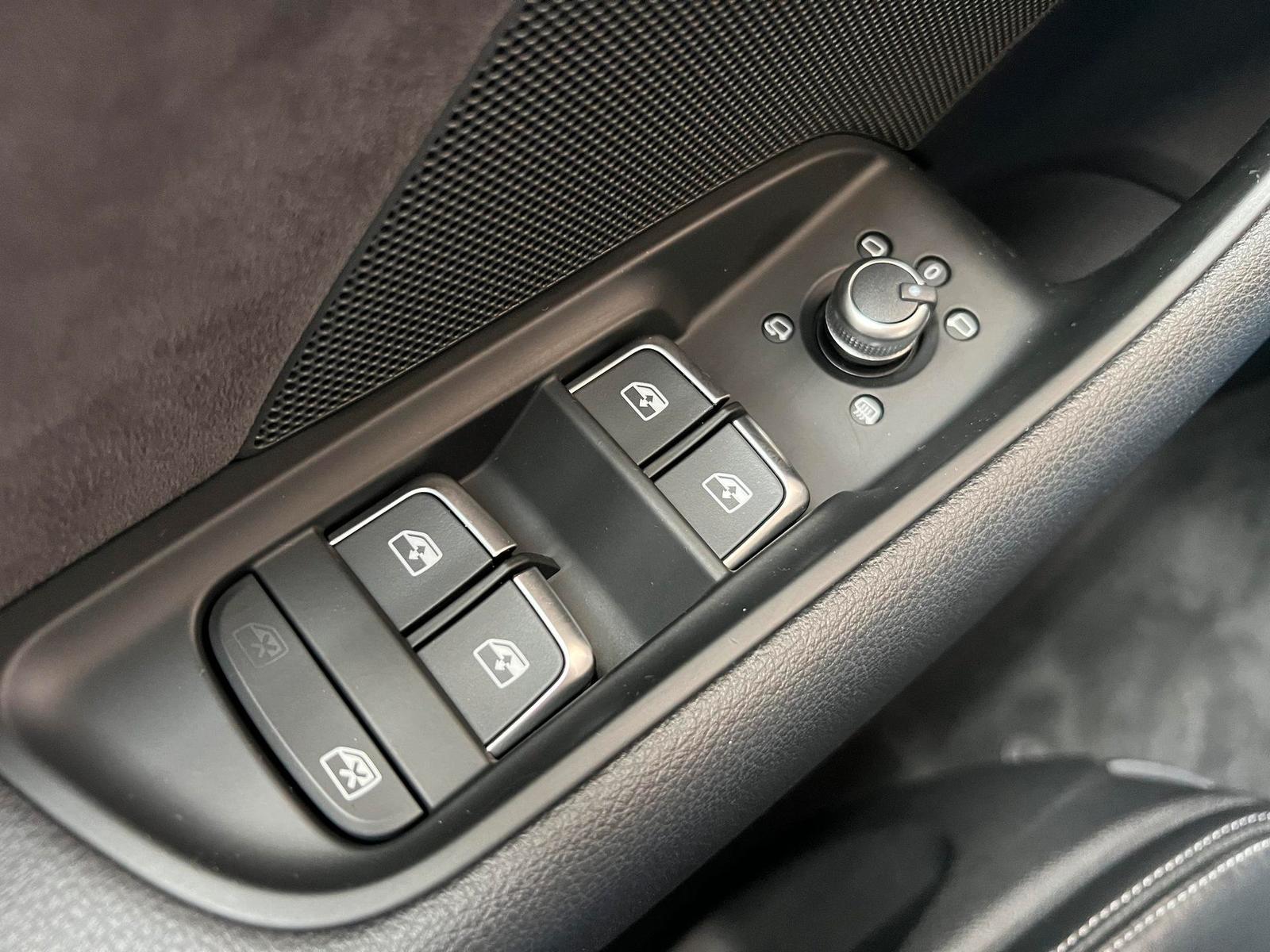 Audi A3 Sportback 2.0 TFSI S-LINE|QUATTRO|MMI|SHZ|NAV