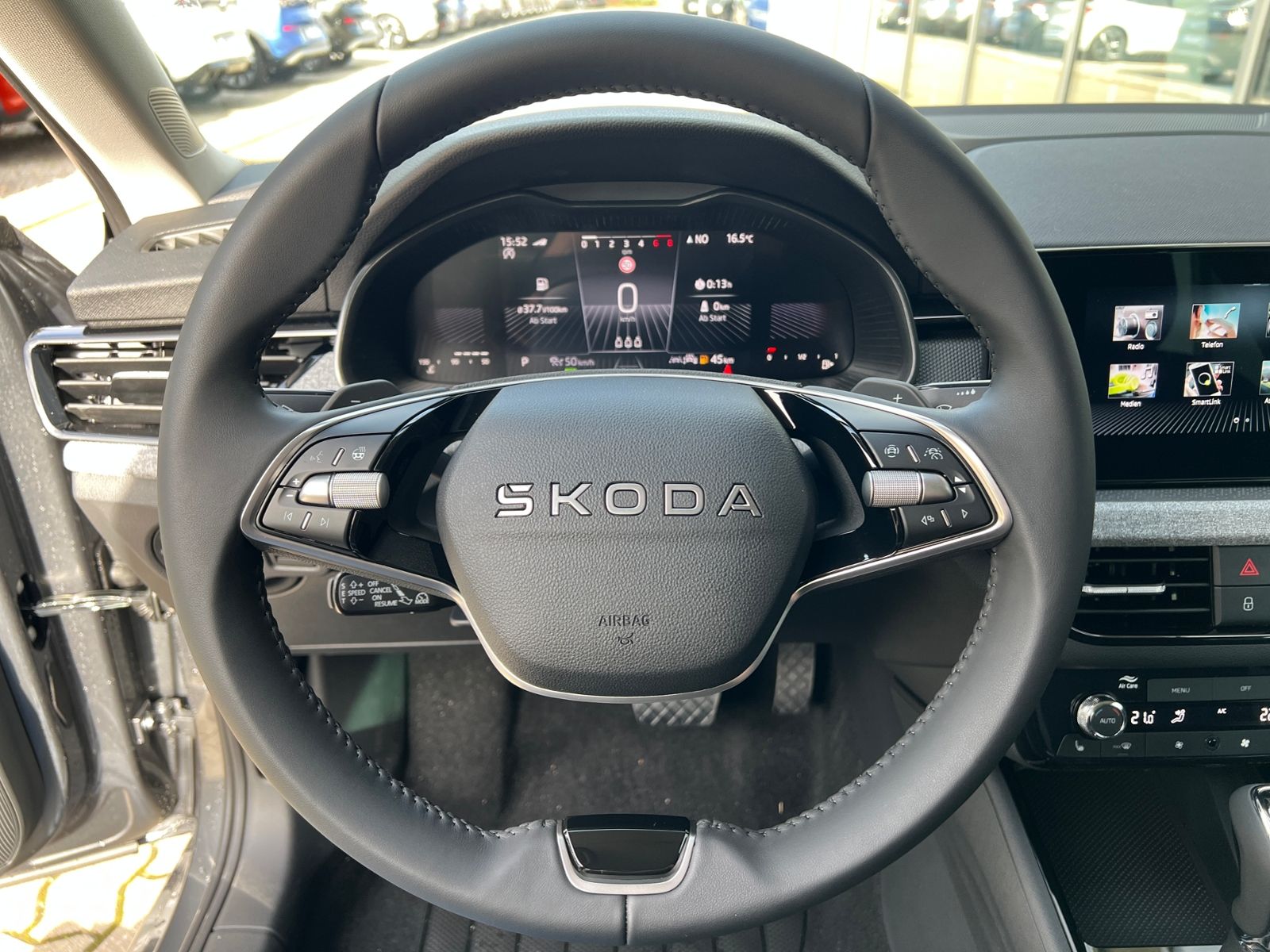 Fahrzeugabbildung SKODA Scala Selection 1.0 TSI DSG *AHK, LED, ACC, Kame