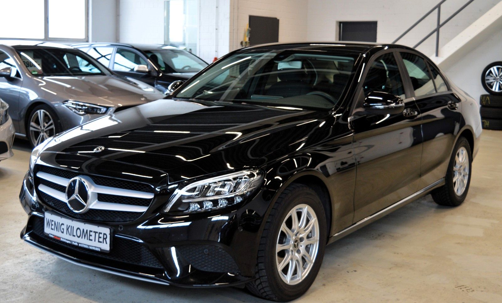 MERCEDES-BENZ C 180/LED/Scheckheftgepflegt/Kamera/orig.52018km
