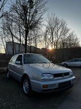 Volkswagen 56.900 km Oldtimer Golf 1.6 GL Europe - Volkswagen Golf: Europe