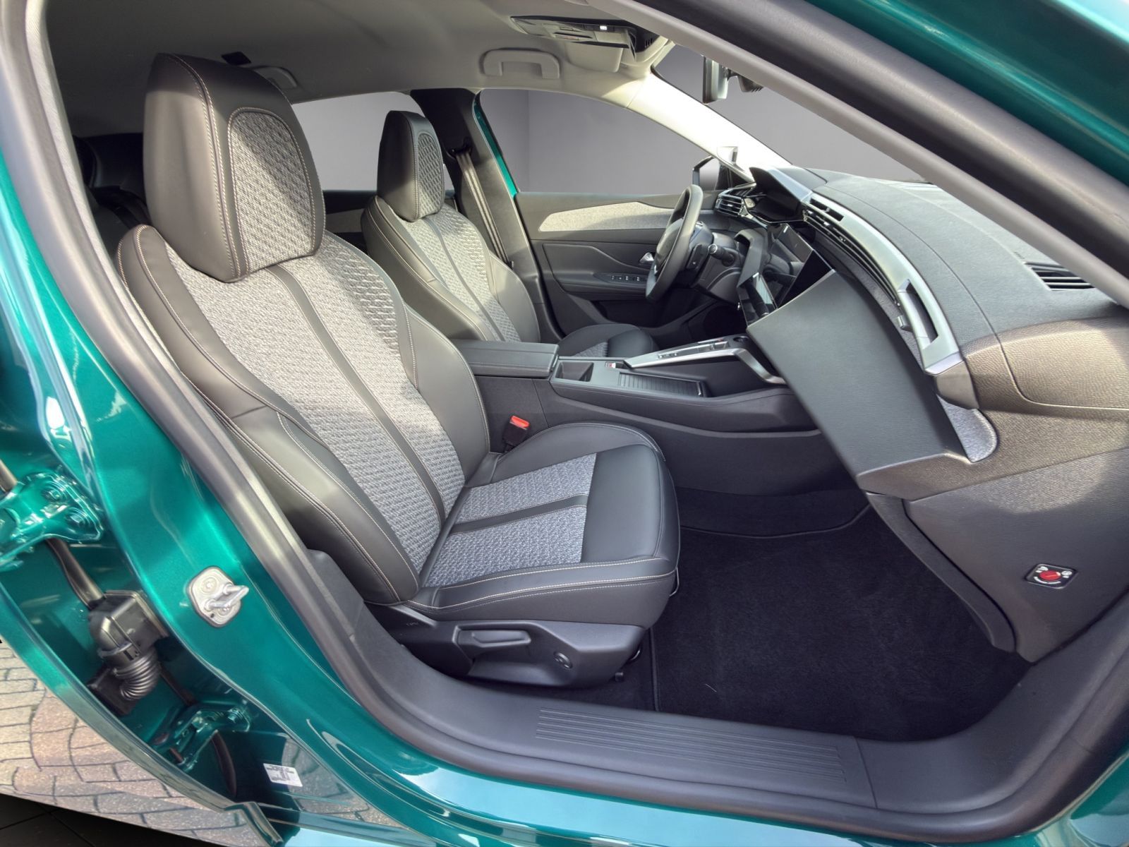 Peugeot 308 - Bild 16