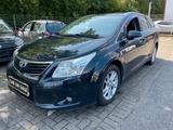 Toyota Avensis Kombi Edition Navi Rückkamera 2,0d - Toyota Avensis Gebrauchtwagen in München