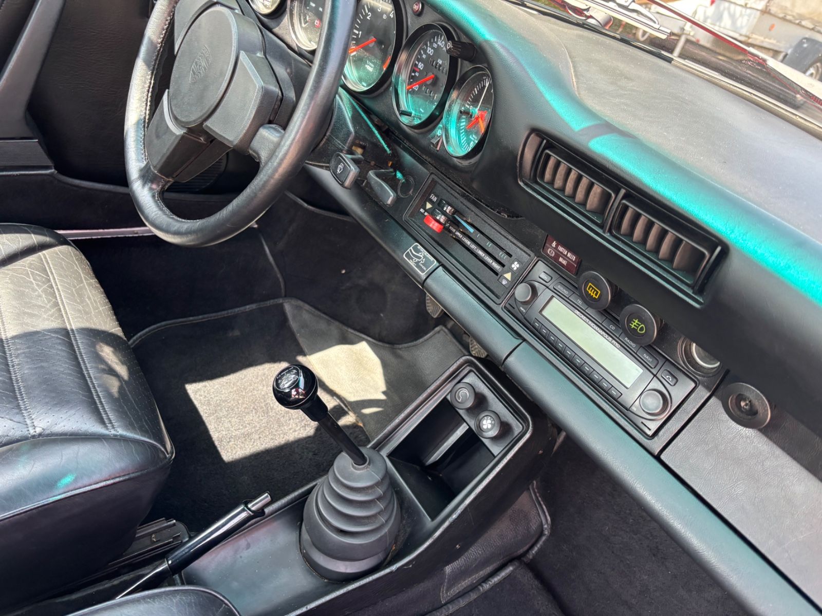 PORSCHE 911 13
