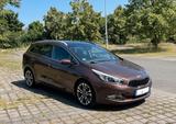 Kia cee'd SW 1.6 GDI DCT Spirit Pano Navi Allwetter - Kia: Cee D SW