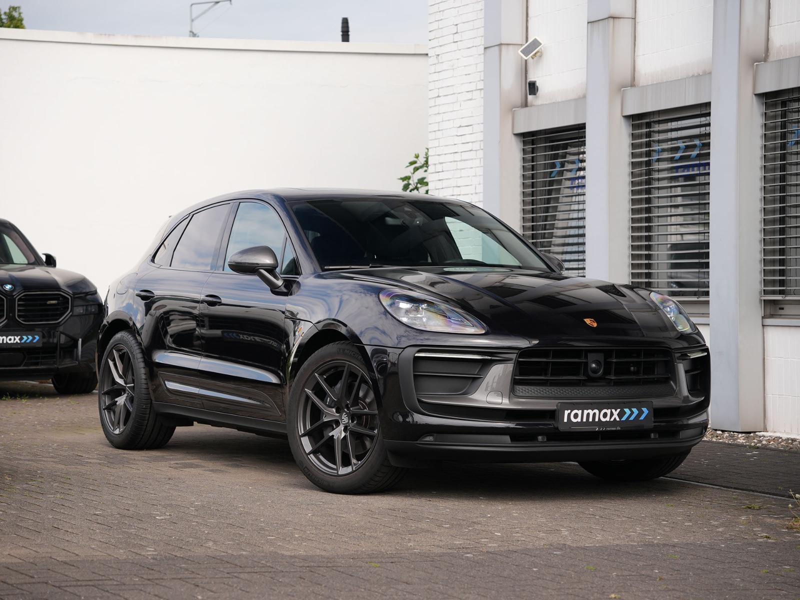 Porsche Macan T BURMESTER-ACC-LUFTF.-PANO-18WEGE-VOLL