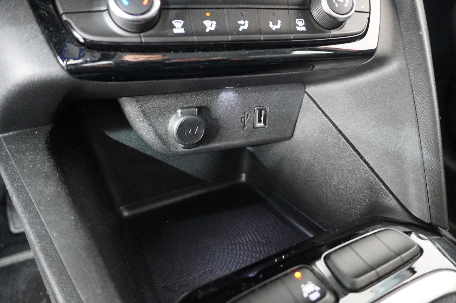Fahrzeugabbildung Opel Corsa F 1.2T EDITION NAVI/USN/TEMP./SPORT/DAB+