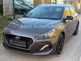 Hyundai i30 cw YES! Plus/AUTOM/NAVI/SHZ/LHZ/SCHKHFT/ - Hyundai i30: Plus