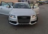 Audi A4 B8 Limousine Benzin *2008* - Audi A4 mit Benzin-Antrieb: Limousine, 2.8