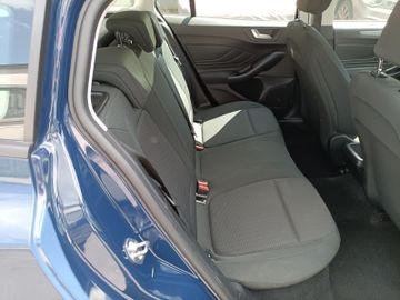 Ford Focus - 12