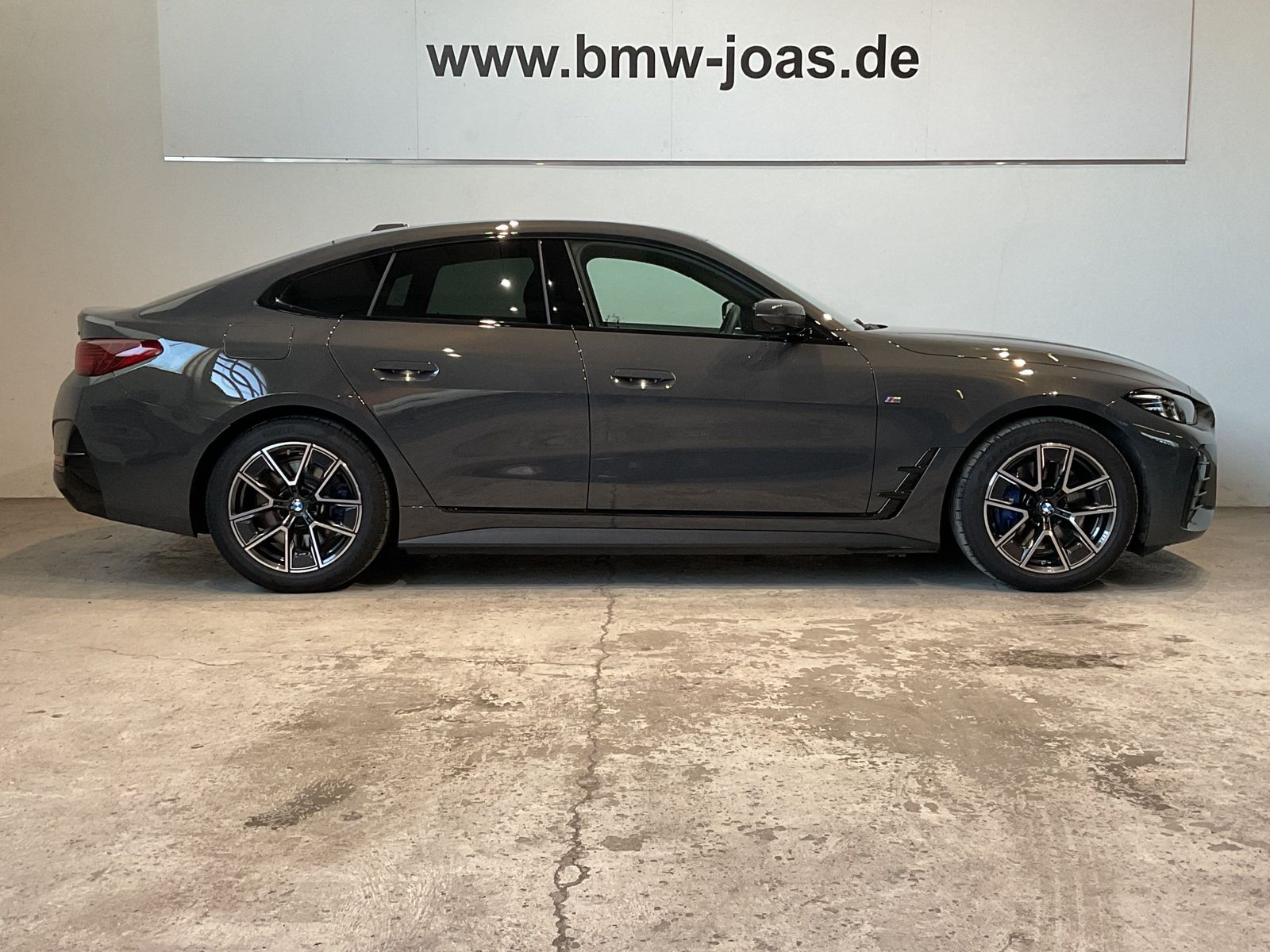 Fahrzeugeinzelansicht 15 Fahrzeugabbildung BMW i4 xDrive40 Gran Coupé, Parking Assistant Plus