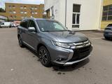 Mitsubishi Outlander SUV-Star 2WD 1.Hand NR S-Heft gepflegt - Mitsubishi Outlander in Stuttgart