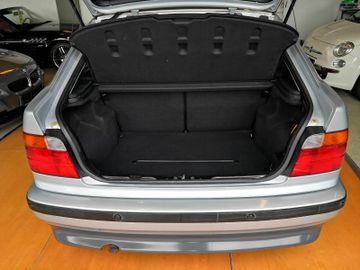 BMW 316 - 12