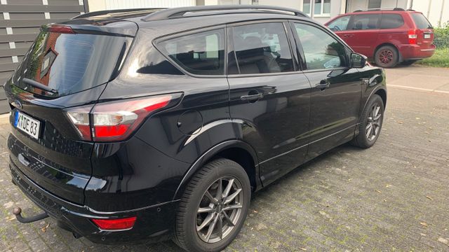 Ford Kuga 1,5 EcoBoost 4x2 110kW ST-Line Automati...