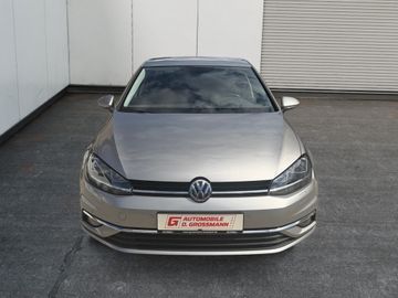 Volkswagen Golf - 2