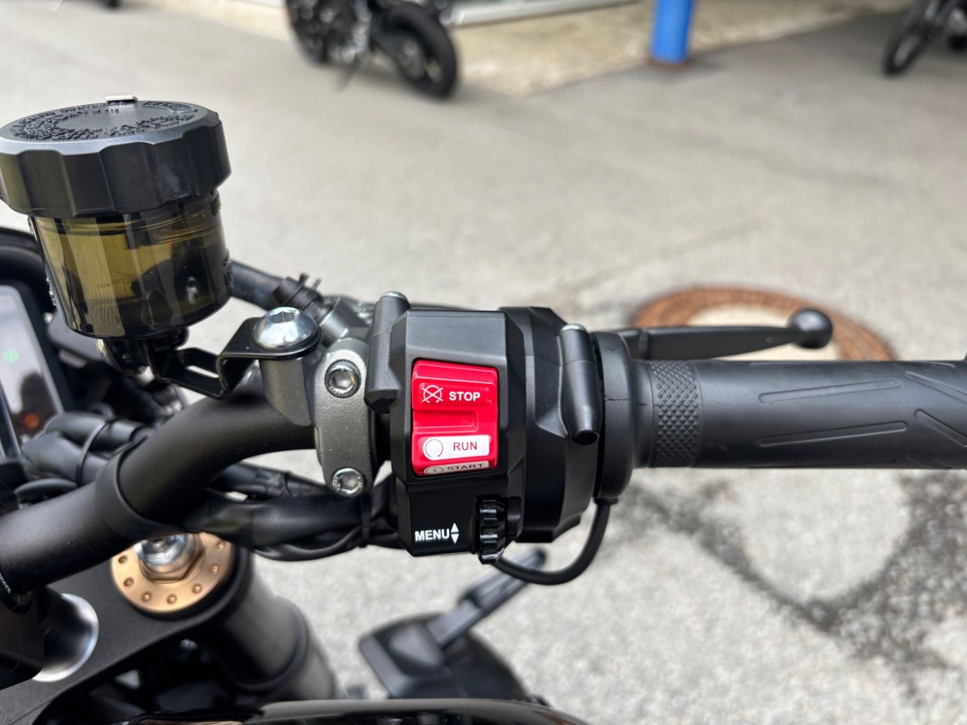 Fahrzeugabbildung Yamaha XSR 900 viel Zubehör!