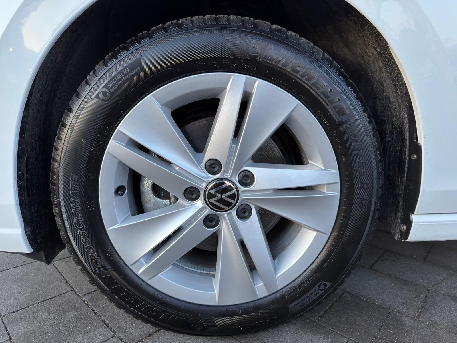 Volkswagen Golf - Bild 8