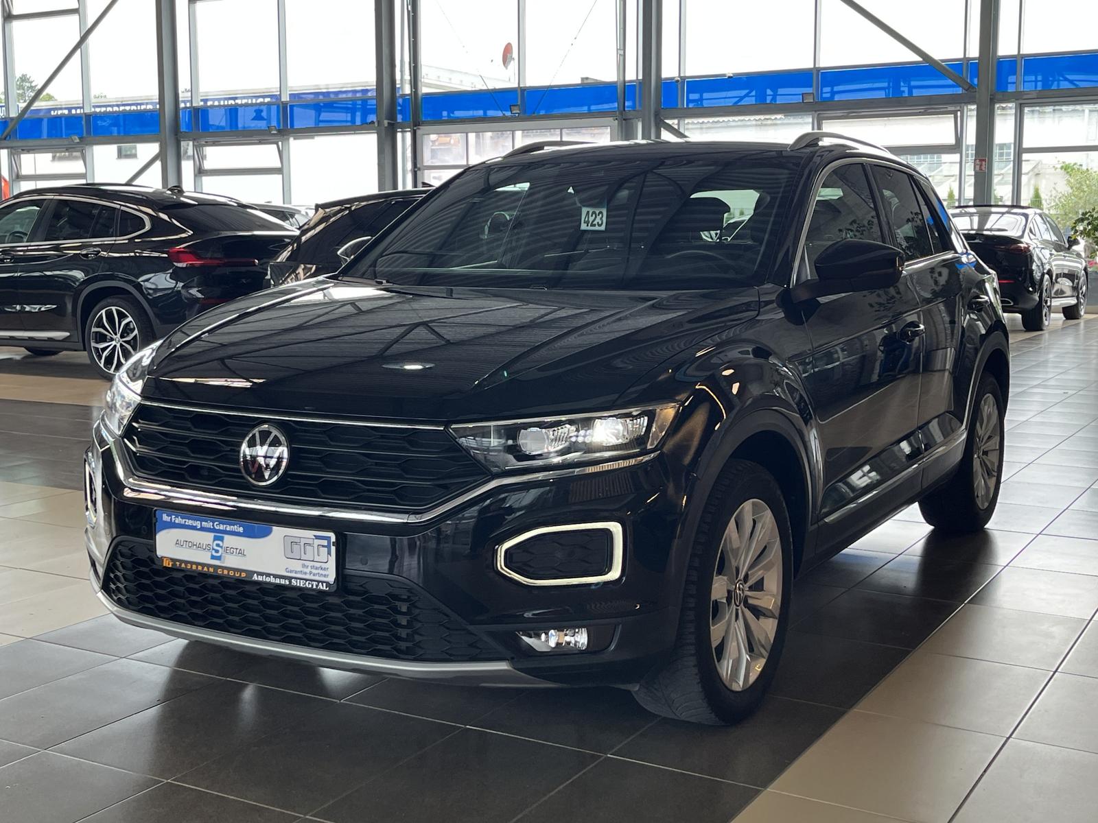 Volkswagen T-Roc Sport Teil-Leder RCam Navi ACC AHK LED SHZ, миниатюра 3