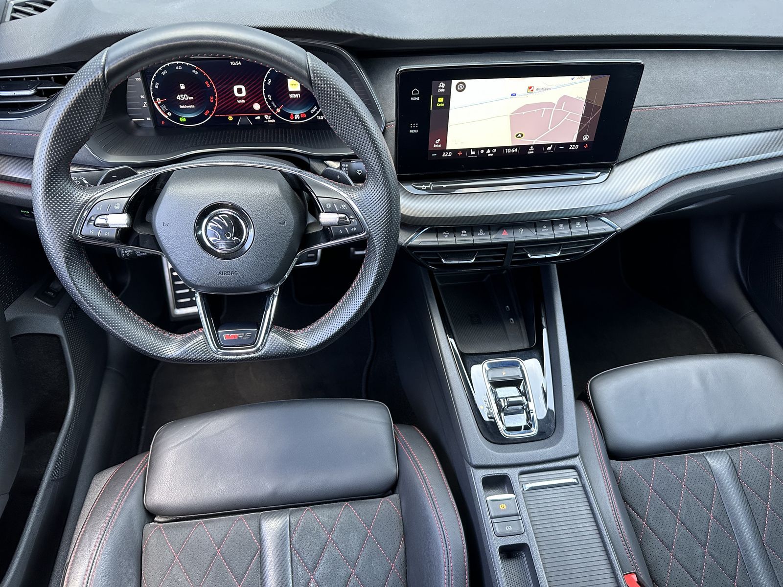 Fahrzeugabbildung SKODA Octavia Combi 2.0 TDI DSG RS Plus NAV+MATRIX+ACC