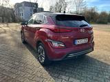 Hyundai Kona Elektro 64 kWh 204 PS 485 km | Trend-Paket - Hyundai KONA Elektro von privat