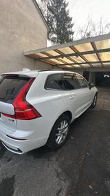 Volvo XC60 B5 AWD Essential Auto Essential - Volvo XC60: Essential