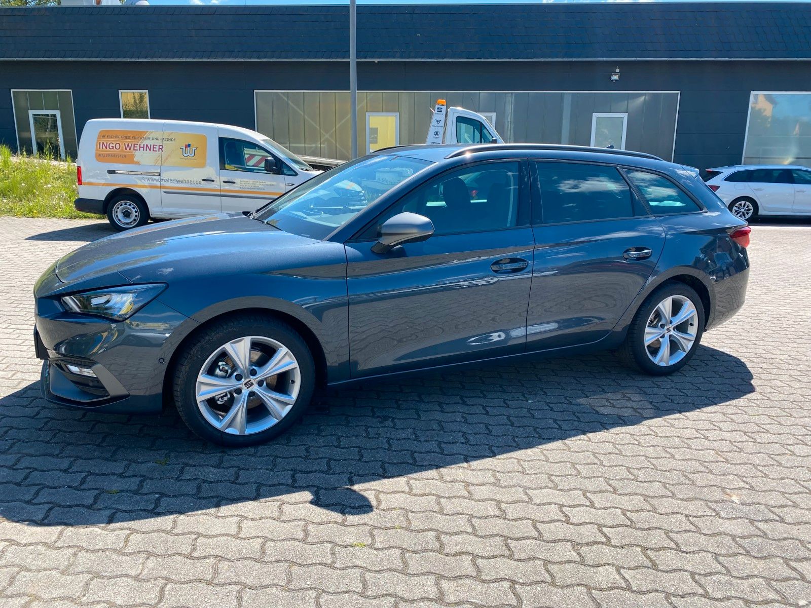 Fahrzeugabbildung SEAT Leon Sportstourer 1.5 eTSI FR *DSG *AHZV