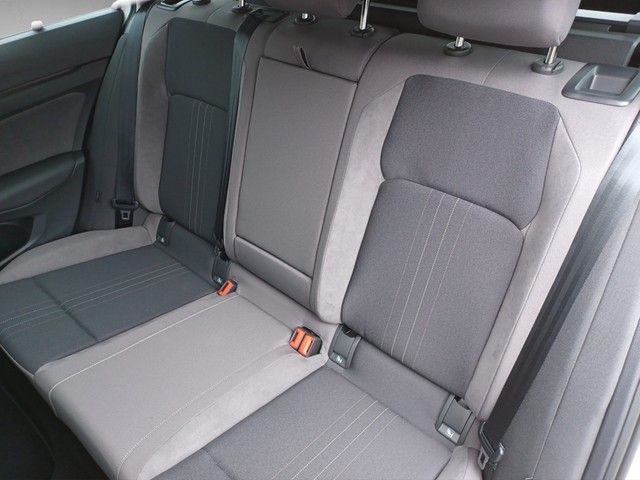 Fahrzeugabbildung Volkswagen Golf VIII Variant TDI Alltrack 4Mo DSG Navi Matr