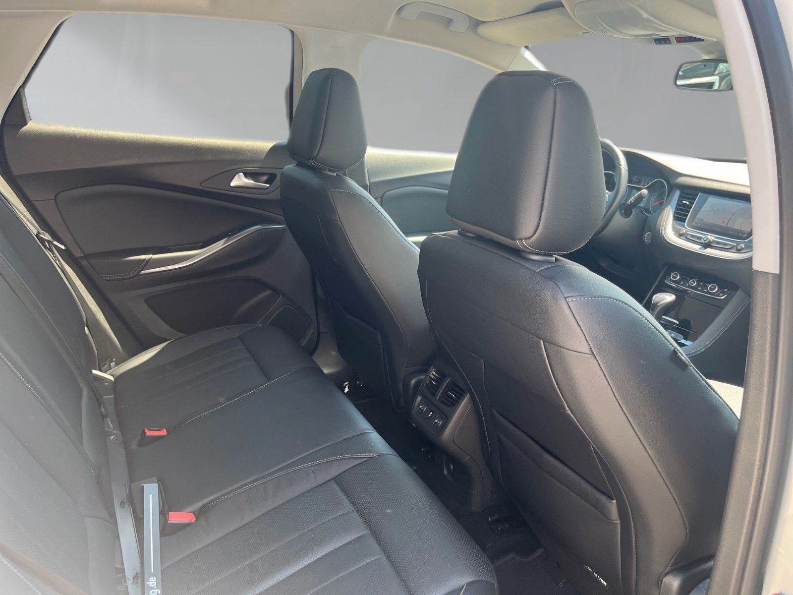 Opel Grandland (X) Innovation 1.2 Turbo – Bild 10
