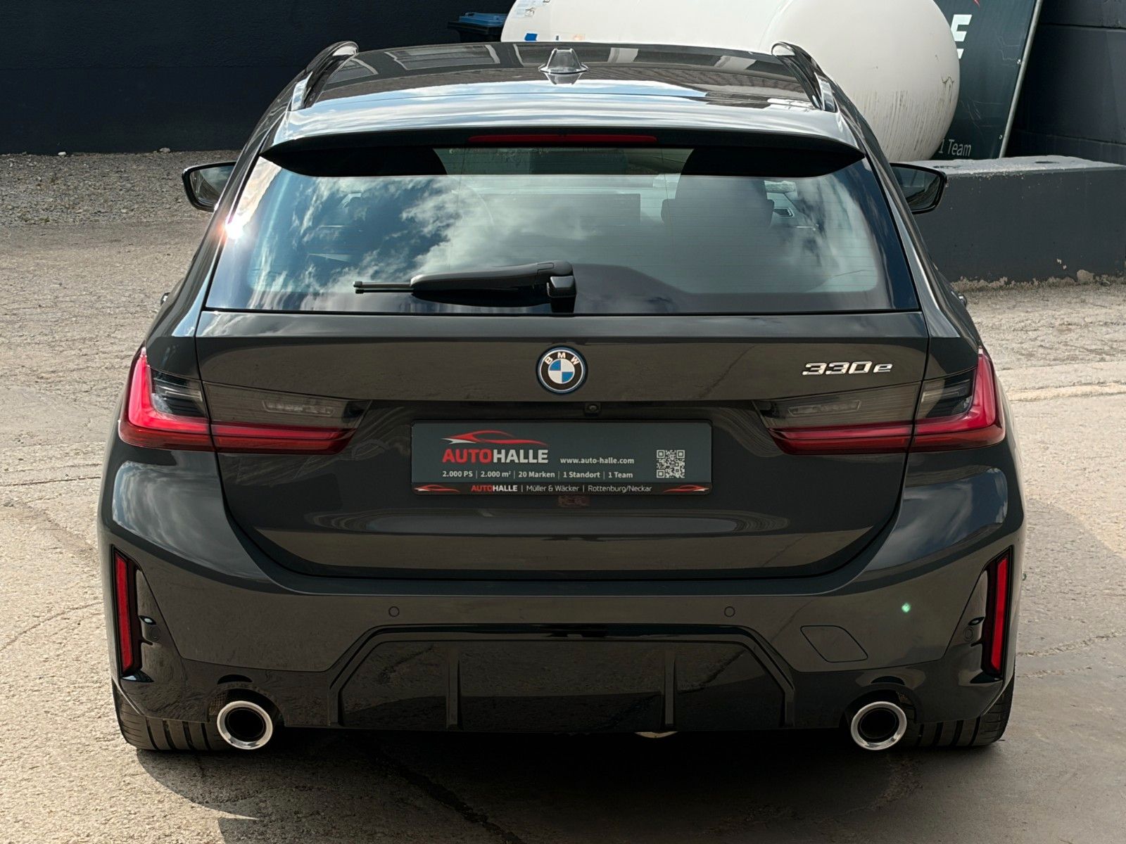 Fahrzeugabbildung BMW 330e Touring M Sport Alcan. Anthra. LC+ AHK H&K