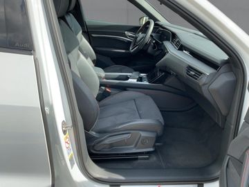 Audi Q8 e-tron - 12