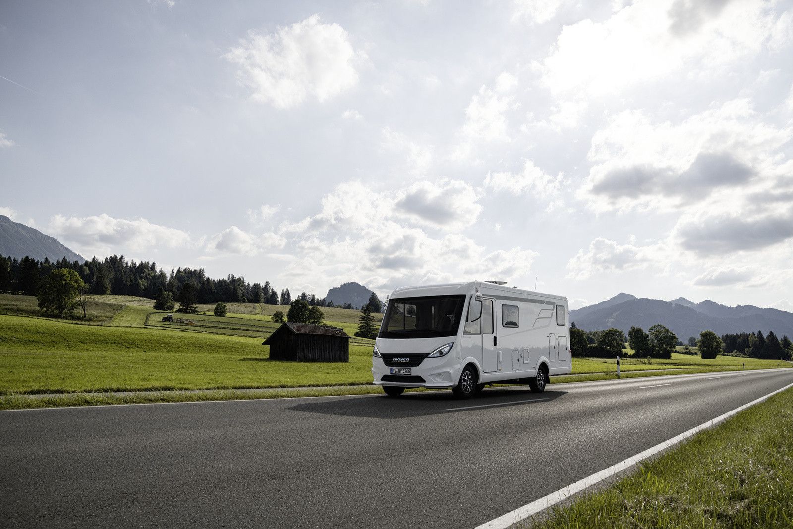 Fahrzeugabbildung HYMER / ERIBA / HYMERCAR Exsis I 580 -Pure - 16.216€ Sparen!