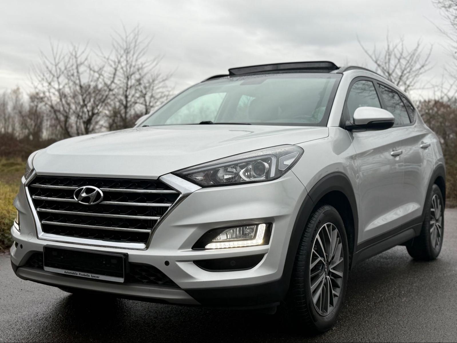 Hyundai Tucson Automatik/Navi/R.F.Kam/P.Dach/Garantie