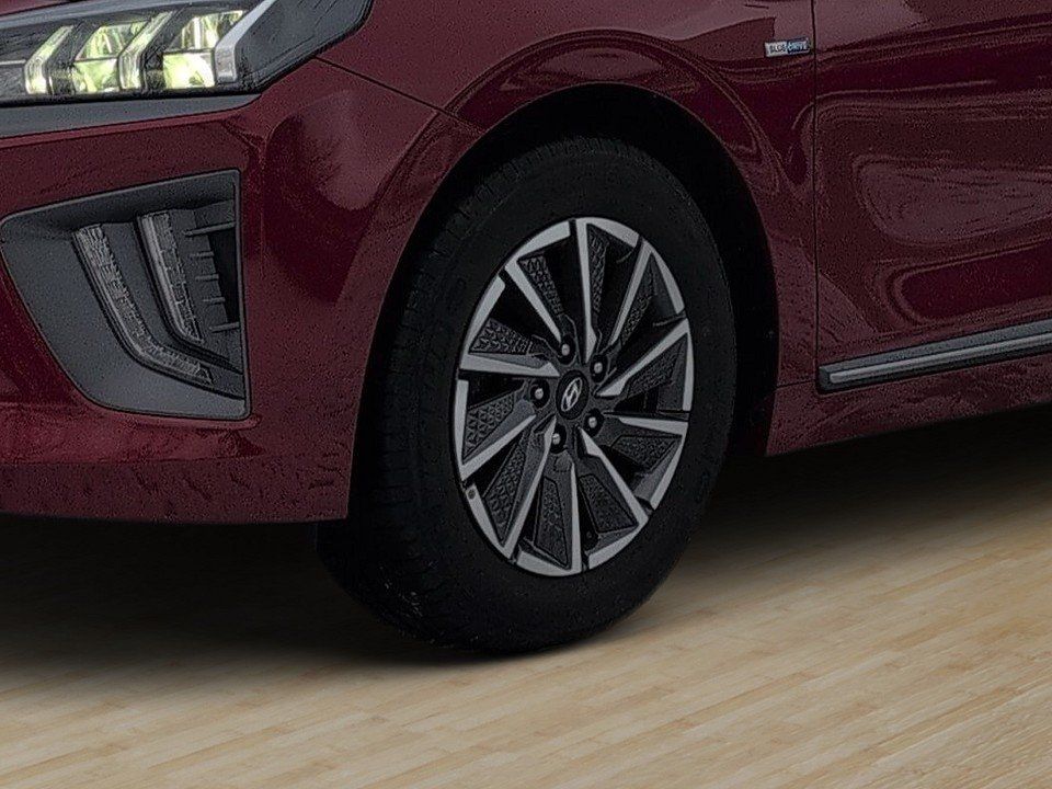 Fahrzeugabbildung Hyundai IONIQ EV STYLE GARANTIE NAV+INFINITY+CARPLAY+KAM