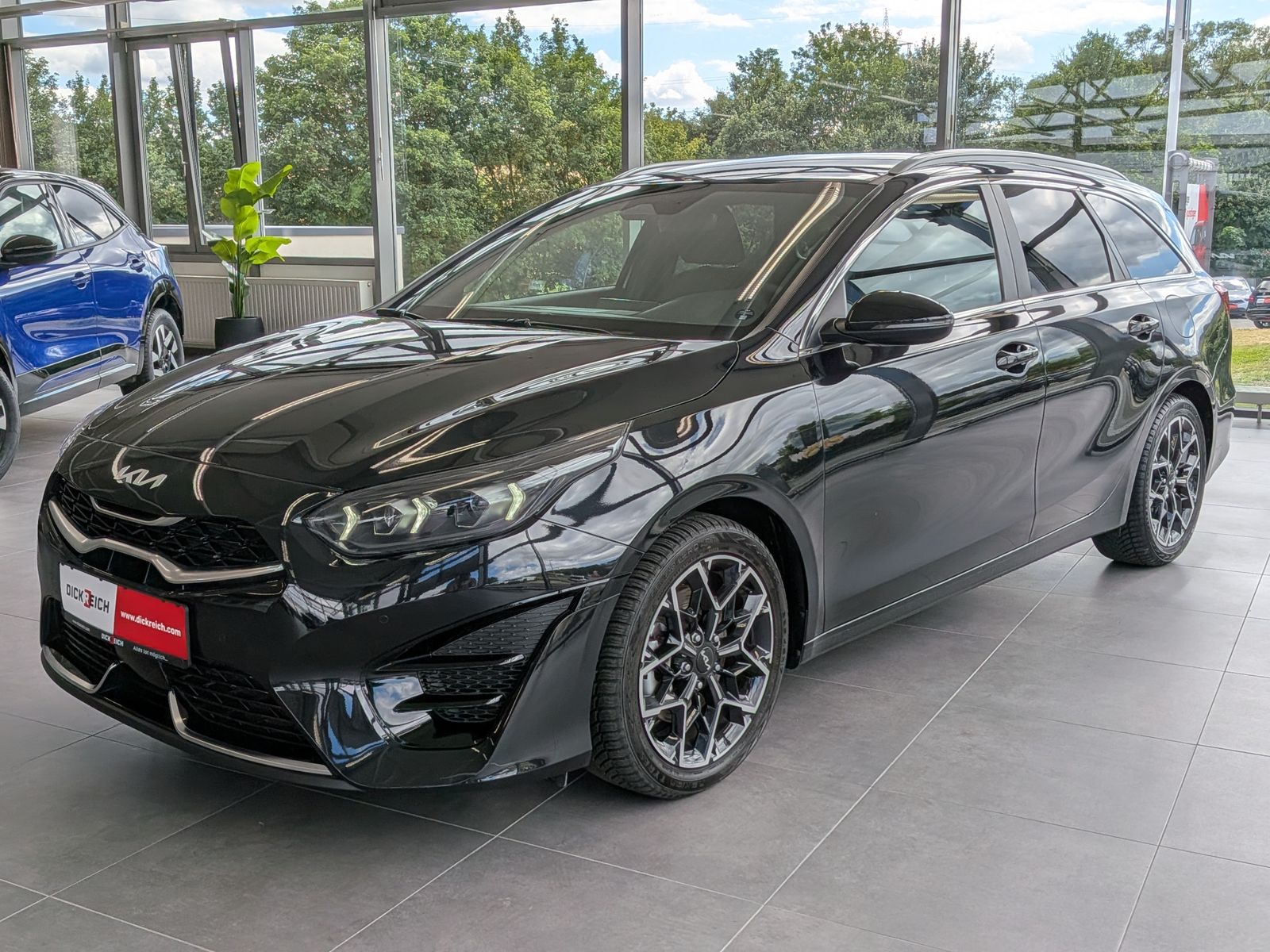 Fahrzeugabbildung Kia cee'd Sportswagon 1.5 DCT GT-Line LED JBL Cam 7J