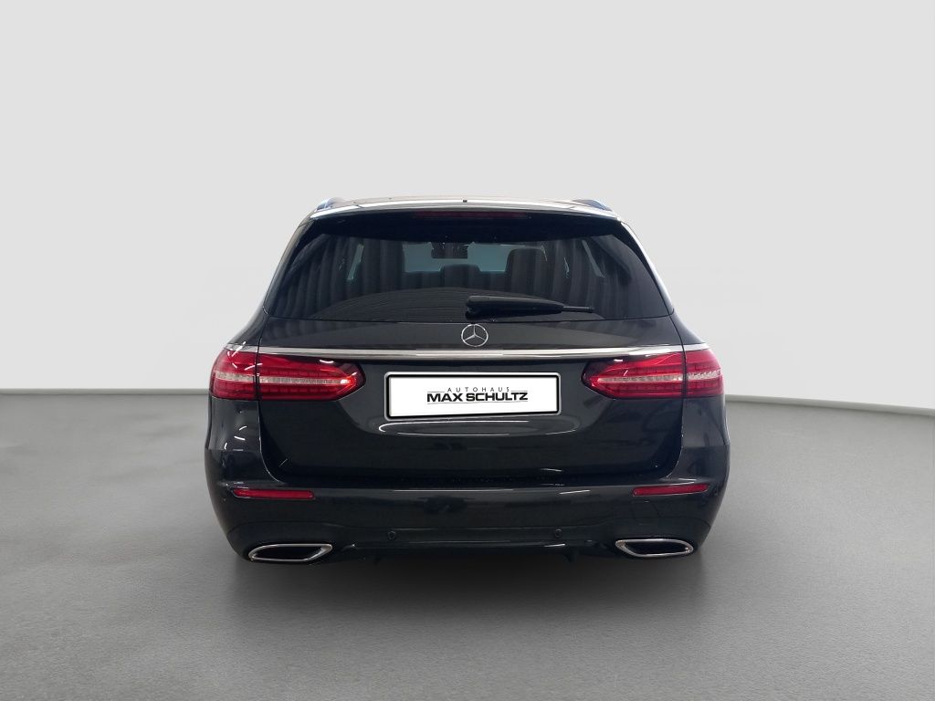 Fahrzeugabbildung Mercedes-Benz E 400 d 4MATIC T-Modell AMG Line*Night Paket*360