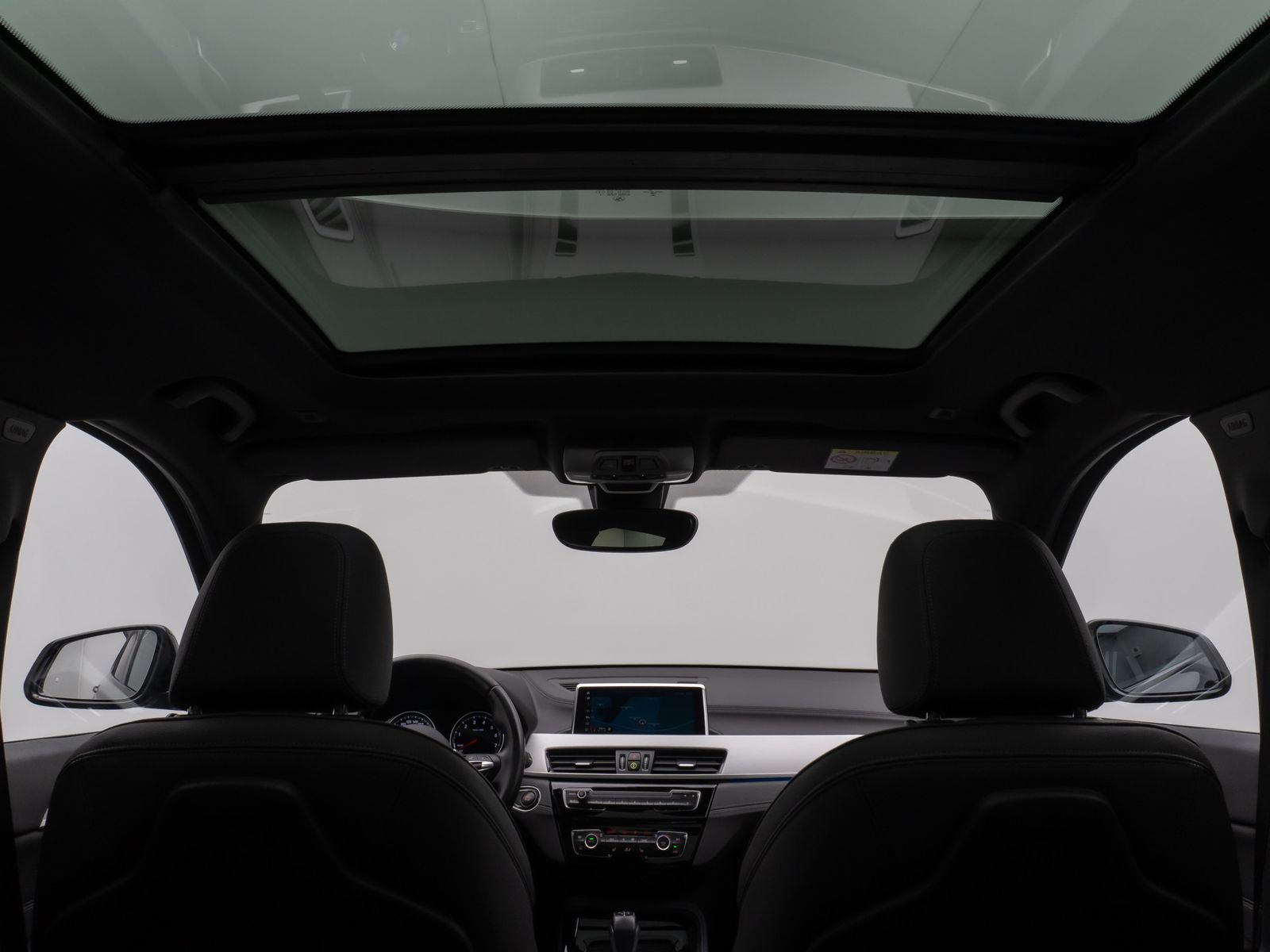 Fahrzeugabbildung BMW X1 xD25e M Sport Panorama DAB Navi LED 18Zoll