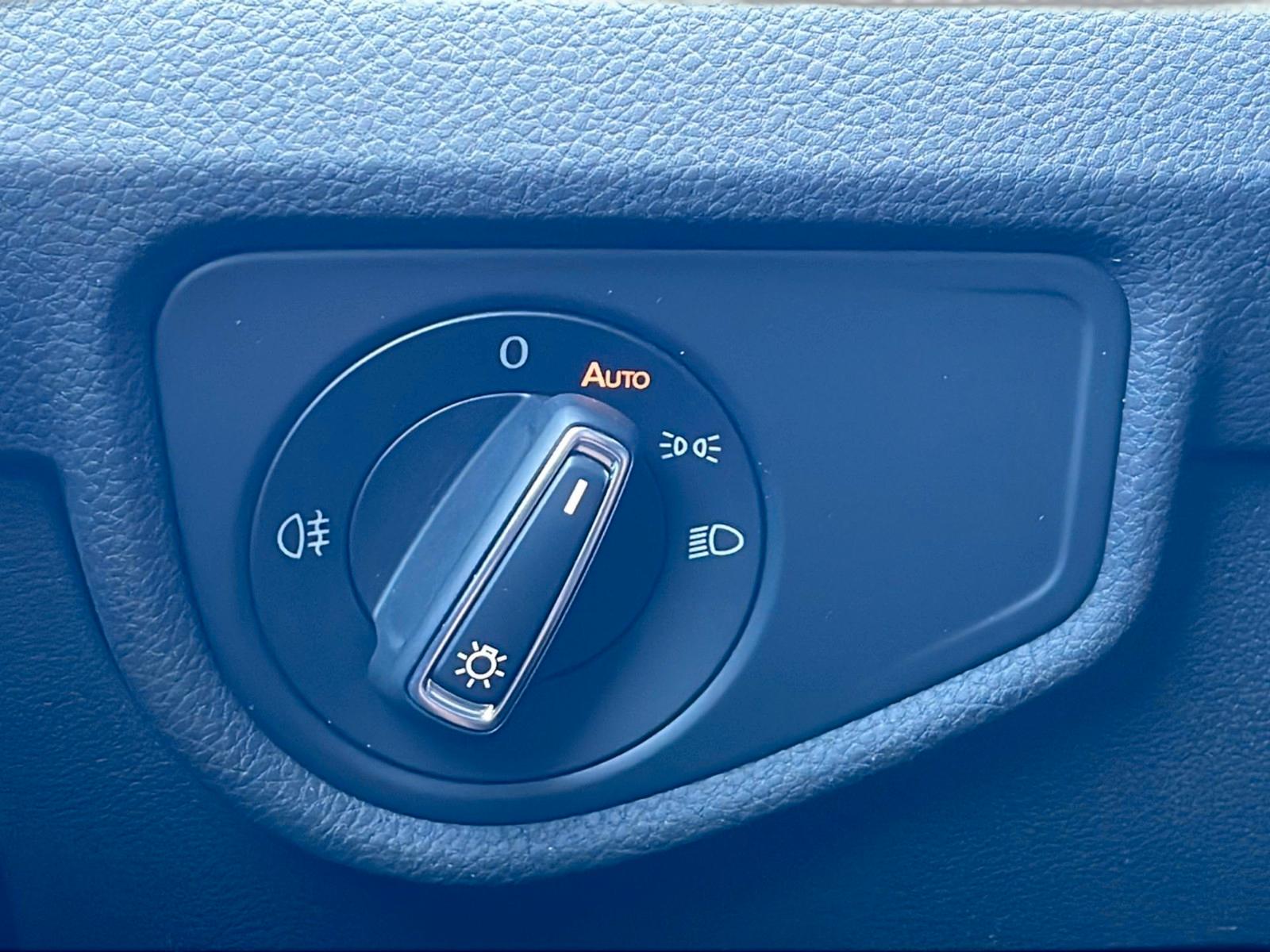 Volkswagen Touran Comfortline BMT/Start-Stopp ACC 3ZK SHZ, миниатюра 24