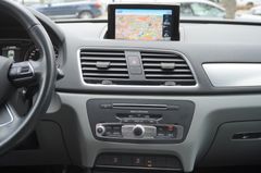 Fahrzeugabbildung Audi Q3 basis Navi Klima Tempomat SHZ PDC AHK