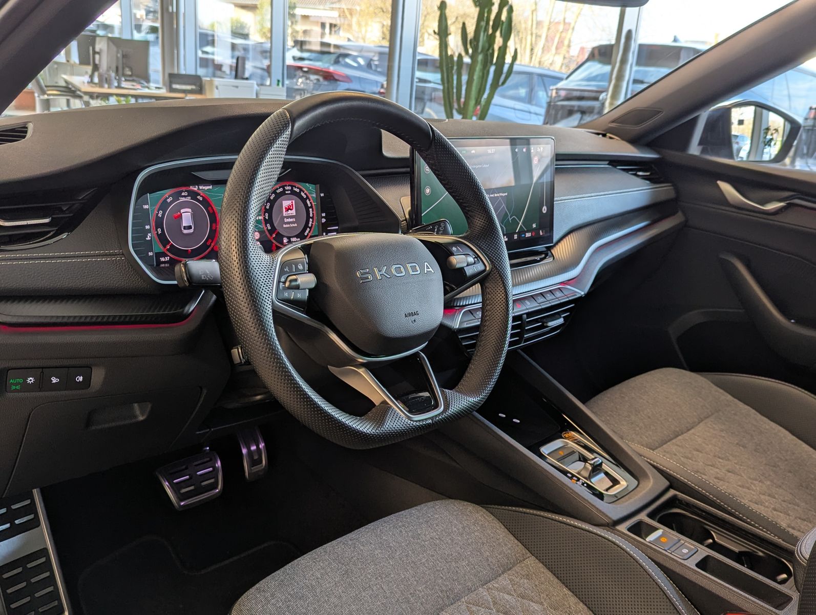 SKODA Octavia 2.0 TDI Sportline Matix Canton AHK 5J-Ga - Image 22