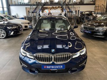 BMW 320 Touring  d xDrive Luxury Line *HUD*PANO*ACC*