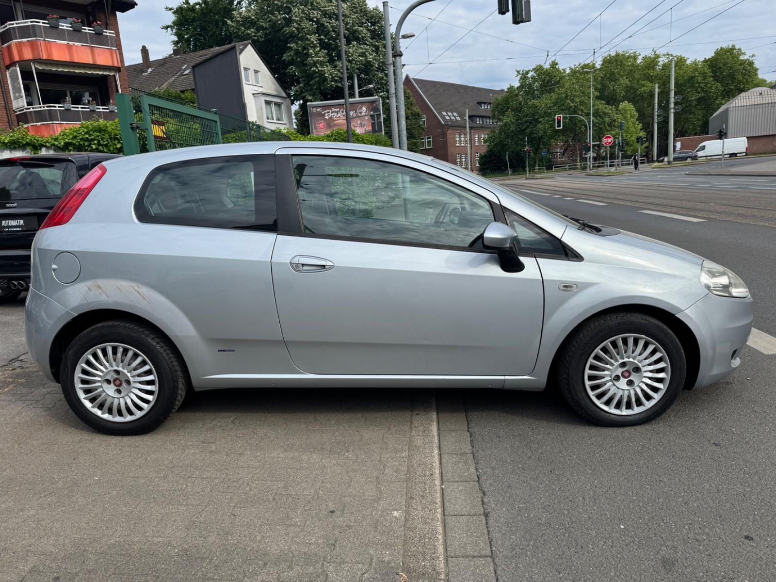 Fiat Grande Punto 1.4 8V Start*TÜV&SERVICE NEU*
