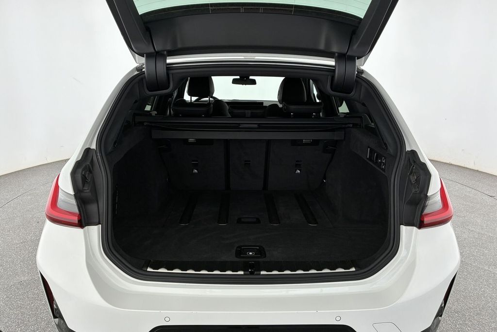 BMW 3 Series 2025