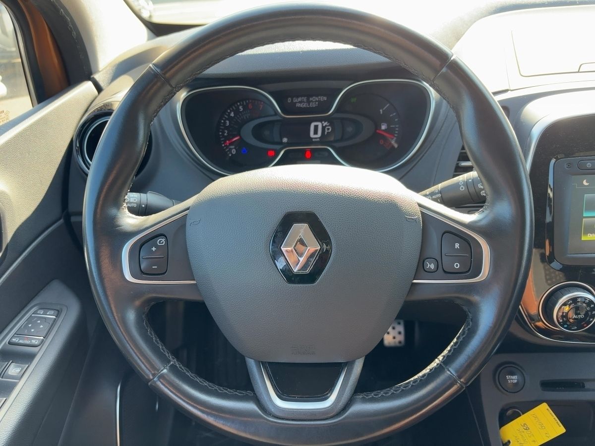 Fahrzeugabbildung Renault Captur Collection TCe 150 EDC SHZ GJR