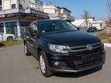 Volkswagen Tiguan Trend & Fun BMT 4 Motion - Volkswagen Tiguan mit Diesel-Antrieb: Limousine, Automatik