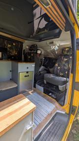 Volkswagen VW T6 Camper mit Aufstelldach, langer Radstand - Volkswagen gelb