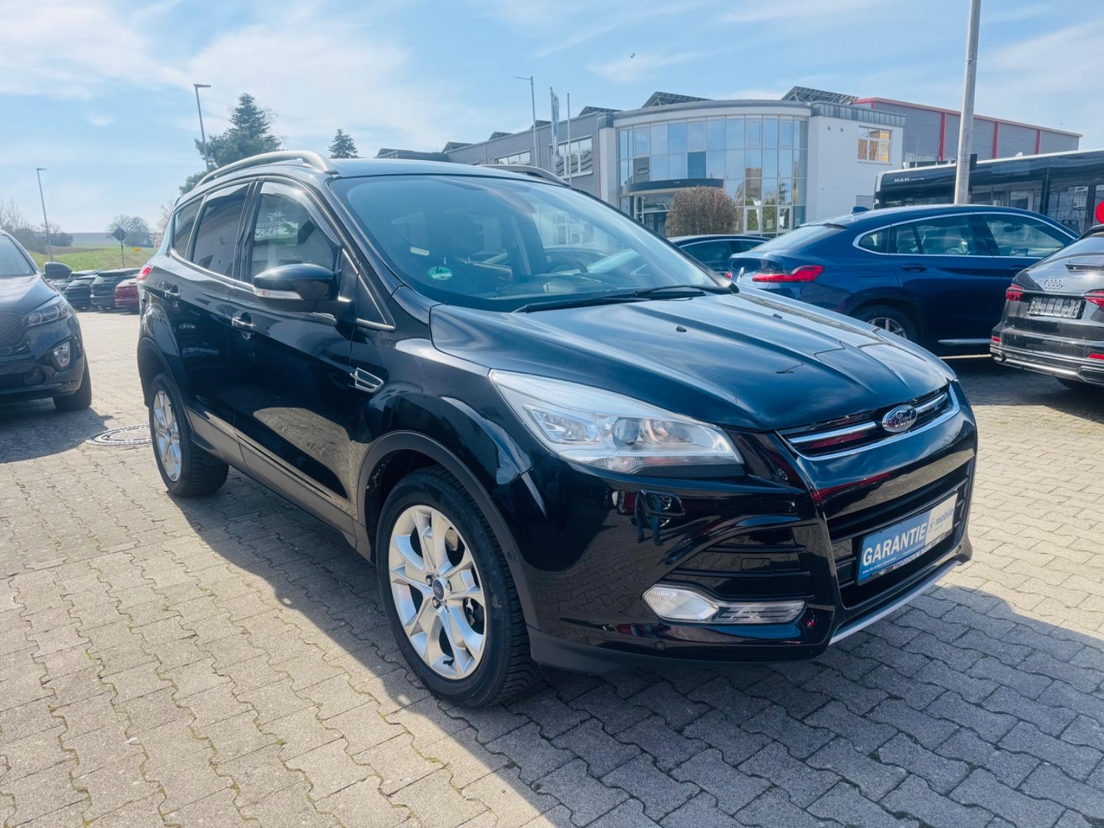 Ford Kuga Titanium 4x4+Bi.Xenon+Navi+SHZ+2xPDC+