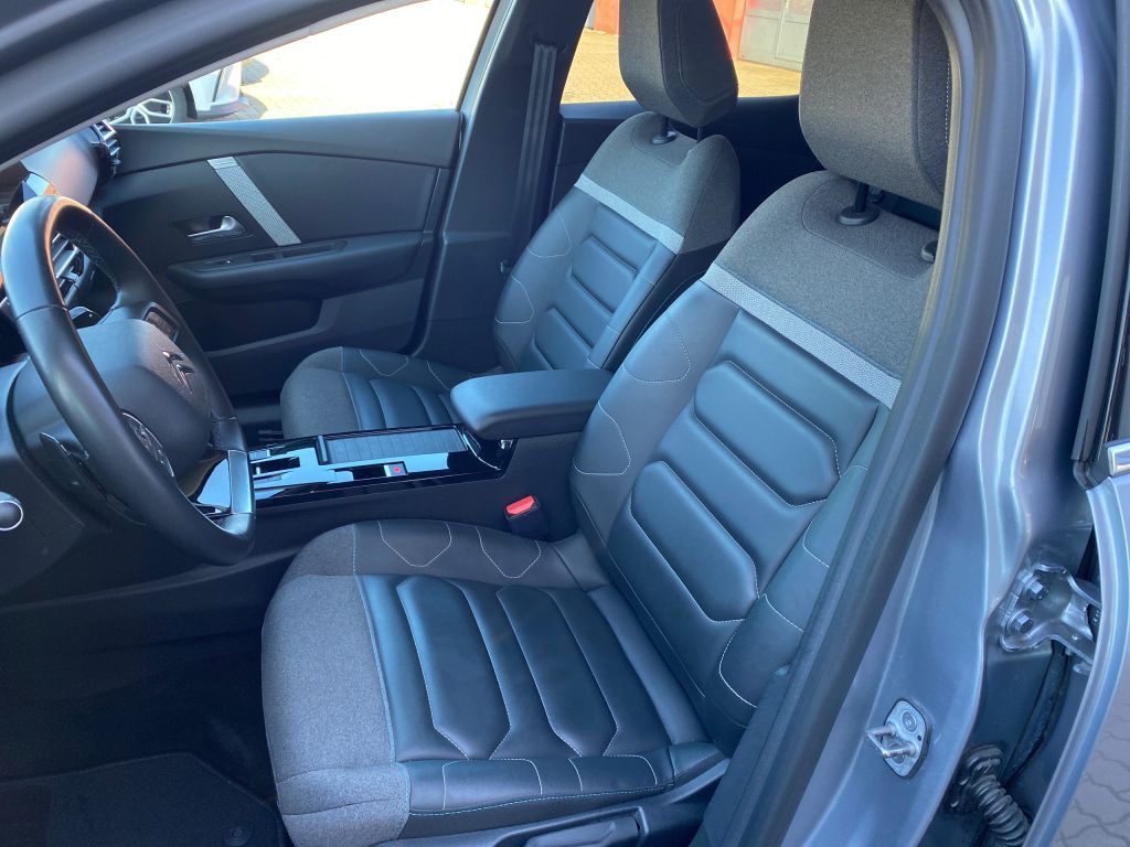 Fahrzeugabbildung Citroën C4 PureTech 130 S&S EAT8 SHINE *Sitzh. vorn*