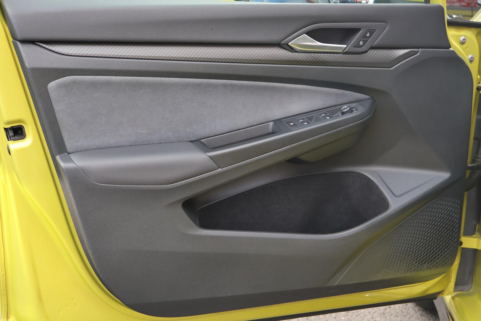Volkswagen Golf VIII 1.5 16V TSI R-Line LED Navi Tempomat, миниатюра 28