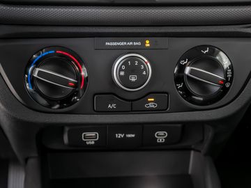 Hyundai i10 1.2 Benzin 5-Gang Trend Navi Apple CarPlay