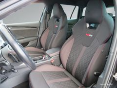 SKODA Octavia Combi 2.0 TDI RS 4x4 DSG Reise Ahk Navi SKODA Octavia Combi 2.0 TDI RS 4x4 DSG Reise Ahk Navi