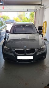 BMW 320d xDrive Touring - Sage Green Metallic - BMW 320: Grün